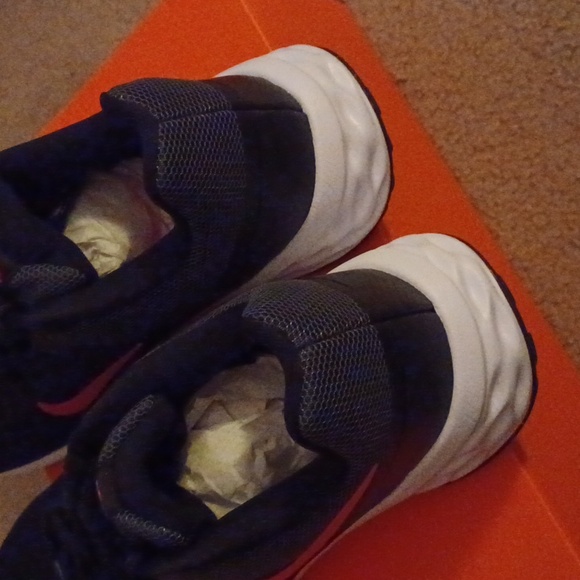 Nike New 6.5 W Shoes - Picture 3 of 8